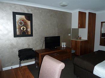 McNevin's Tamworth Motel - Accommodation Noosa 0