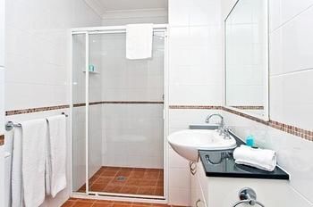 Ryals Serviced Apartments Camperdown - Accommodation Noosa 21