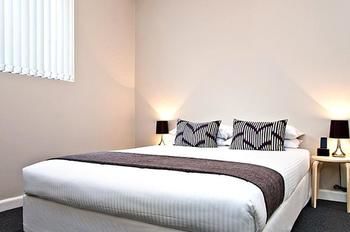 Ryals Serviced Apartments Camperdown - Accommodation Noosa 25