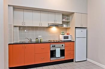 Ryals Serviced Apartments Camperdown - Accommodation Noosa 31