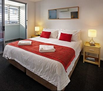 Crown On Darby - Accommodation Noosa 8