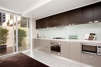 Wyndel Apartments - Abode - Accommodation Noosa 5