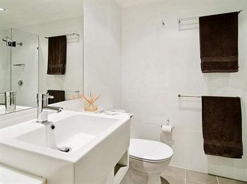 Wyndel Apartments - Encore - Accommodation Noosa 7