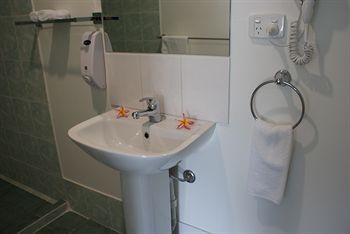 Riverside Motel - Accommodation Noosa 17