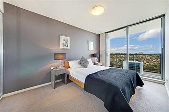 Wyndel Apartments - Harbour Watch - Accommodation Noosa 13