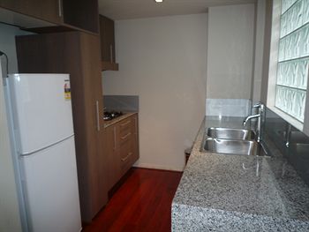 Wyndel Apartments - Harbour Watch - Accommodation Noosa 5