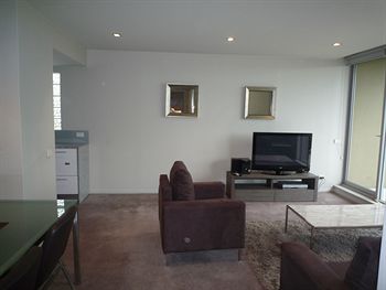 Wyndel Apartments - Harbour Watch - Accommodation Noosa 7