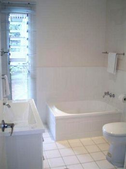 House Of Laurels - Accommodation Noosa 7