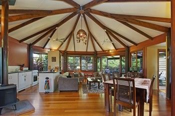 The African Cottage - Accommodation Noosa 19