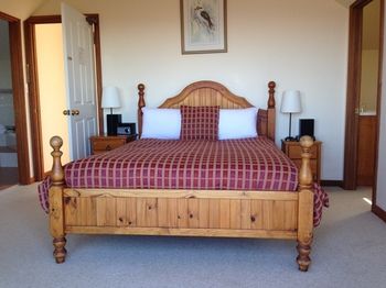Valley Of The Waters B&B - Accommodation Noosa 9