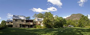 Glass House Mountains Ecolodge - Accommodation Noosa 2