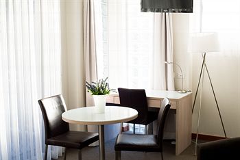 Copacabana Shores - Accommodation Noosa 9