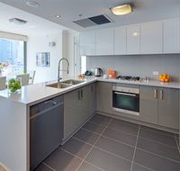 Zara Tower - Luxury Suites and Apartments - Accommodation Noosa