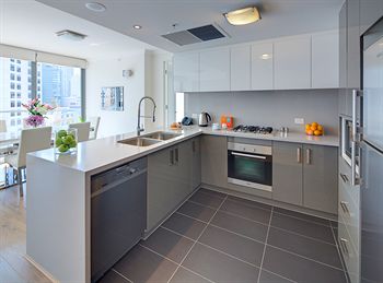 Zara Tower - Luxury Suites And Apartments - Accommodation Noosa 0