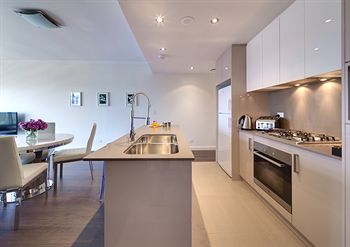 Zara Tower - Luxury Suites And Apartments - Accommodation Noosa 25