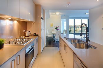 Zara Tower - Luxury Suites And Apartments - Accommodation Noosa 28