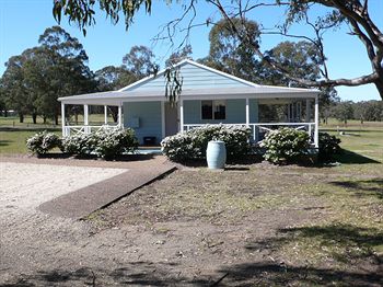 Cam-Way Estate - Accommodation Noosa 0