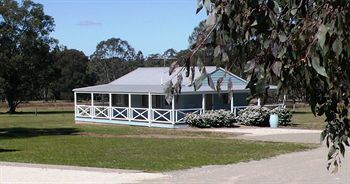 Cam-Way Estate - Accommodation Noosa 10