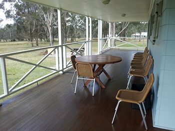 Cam-Way Estate - Accommodation Noosa 12