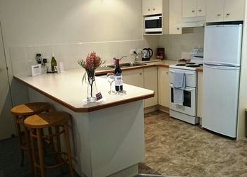 Cam-Way Estate - Accommodation Noosa 27