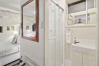 Eden Lodge - Accommodation Noosa 3