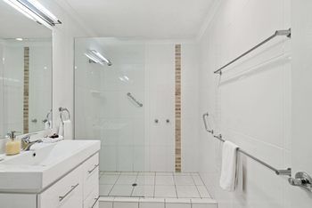 Eden Lodge - Accommodation Noosa 4