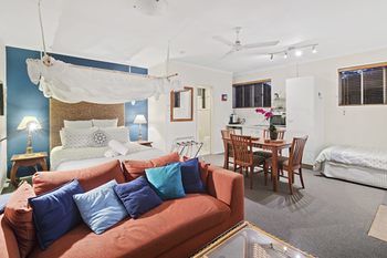 Eden Lodge - Accommodation Noosa 21