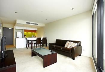 Astra Apartments - Docklands - Accommodation Noosa 8