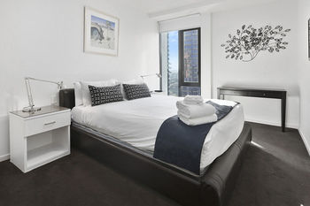 Docklands Private Collection Of Apartments - NewQuay - Accommodation Noosa 26