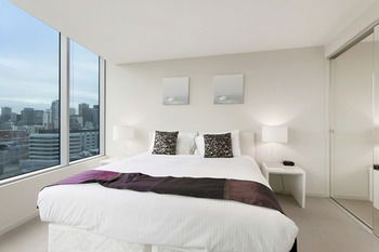 Docklands Private Collection Of Apartments - NewQuay - Accommodation Noosa 37