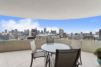 Docklands Private Collection Of Apartments - NewQuay - Accommodation Noosa 52