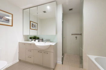 Docklands Private Collection Of Apartments - NewQuay - Accommodation Noosa 53