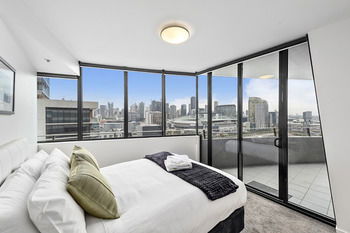 Docklands Private Collection Of Apartments - NewQuay - Accommodation Noosa 58