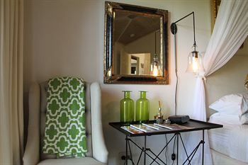 Arabella Guesthouse - Accommodation Noosa 13
