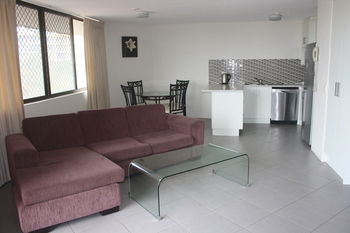 Mylos Apartments - Accommodation Noosa 8
