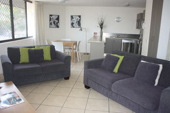 Mylos Apartments - Accommodation Noosa 9