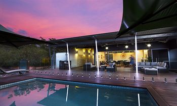 Cicada Lodge - Accommodation Noosa 4
