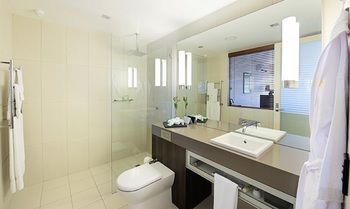 Cicada Lodge - Accommodation Noosa 14