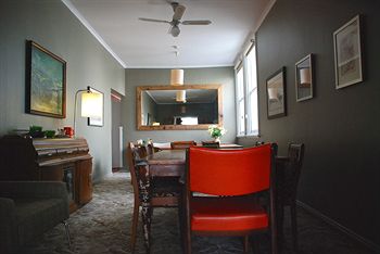 Vine Valley Inn - Accommodation Noosa 2