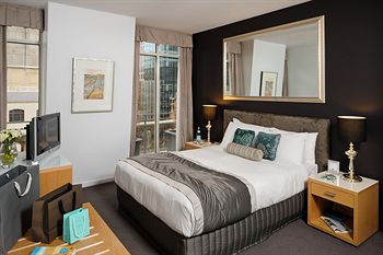 Treasury On Collins - Accommodation Noosa 10