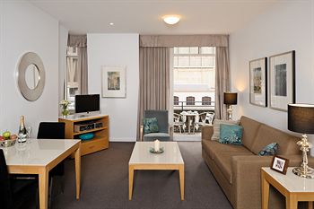 Treasury On Collins - Accommodation Noosa 15