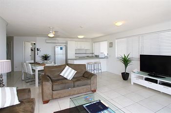 The Waterview - Accommodation Noosa 13