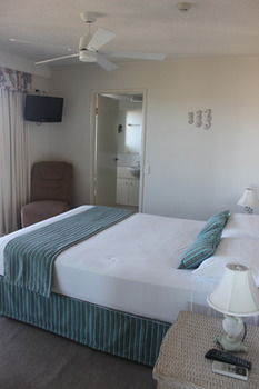 The Waterview - Accommodation Noosa 36