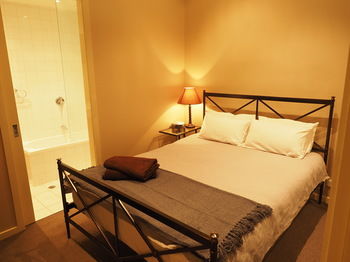 Melbourne City Stays - Accommodation Noosa 24
