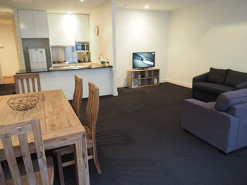 Melbourne City Stays - Accommodation Noosa 131