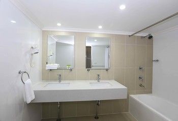 Best Western Casula Motor Inn - Accommodation Noosa 2