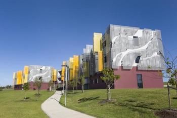 Western Sydney University Village Penrith - Accommodation Noosa 11