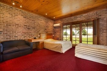 Macquarie Inn - Accommodation Noosa 15