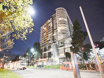Melbourne Holiday Apartments At McCrae Docklands - Accommodation Noosa 12
