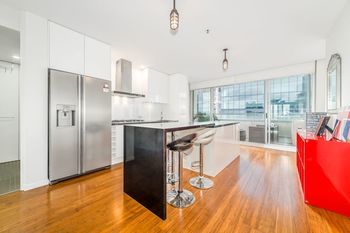 Melbourne Holiday Apartments At McCrae Docklands - Accommodation Noosa 31